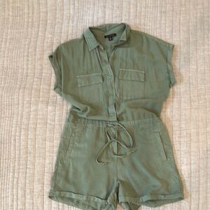 Chic Olive Button-Up Romper